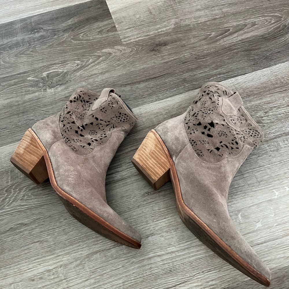 Donal J Pliner Seline cutout ankle leather suede boots tan pointed toe size 10 - Picture 8 of 11